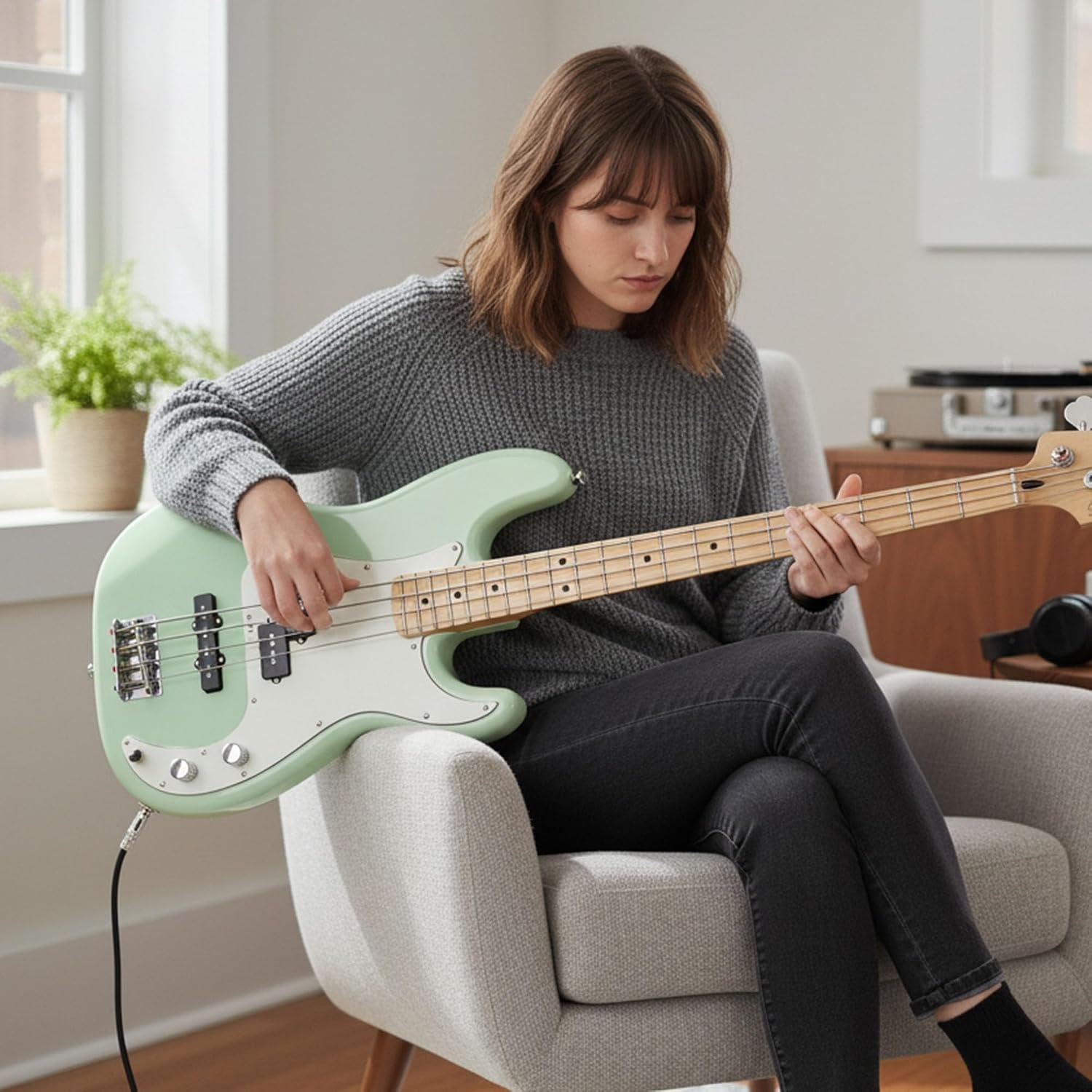 image:imageSquier Affinity Series Precision Bass Olympic White Maple FingerboardSurf Green